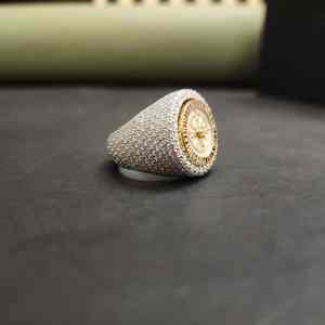 Anillo de Compromiso Unisex de Moissanita de Diseño Moderno con Baño de Oro de 18K, Joyería de Moda - Product Image 4