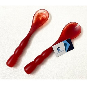 Ensemble de couverts à salade en résine à poignée à bulles finition mate ustensiles de service personnalisés couverts couverts à salade de fruits en résine cuillère et fourchette - Product Image 3