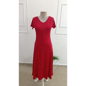 Robe mi-longue en viscose à manches courtes et col en V pour femme, 33256 - Rouge - Product Image 4