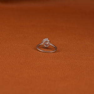 Diamant cultivé en laboratoire avec bague en diamant taillé rond Bague de fiançailles en or massif 18KT pour son cadeau - Product Image 4