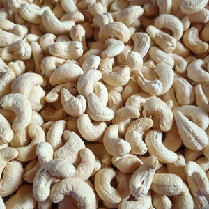 Noix de cajou de toutes tailles, noyaux de cajou crus, Kaju Badam SANTIGO, délai de livraison court, livraison gratuite - Product Image 1