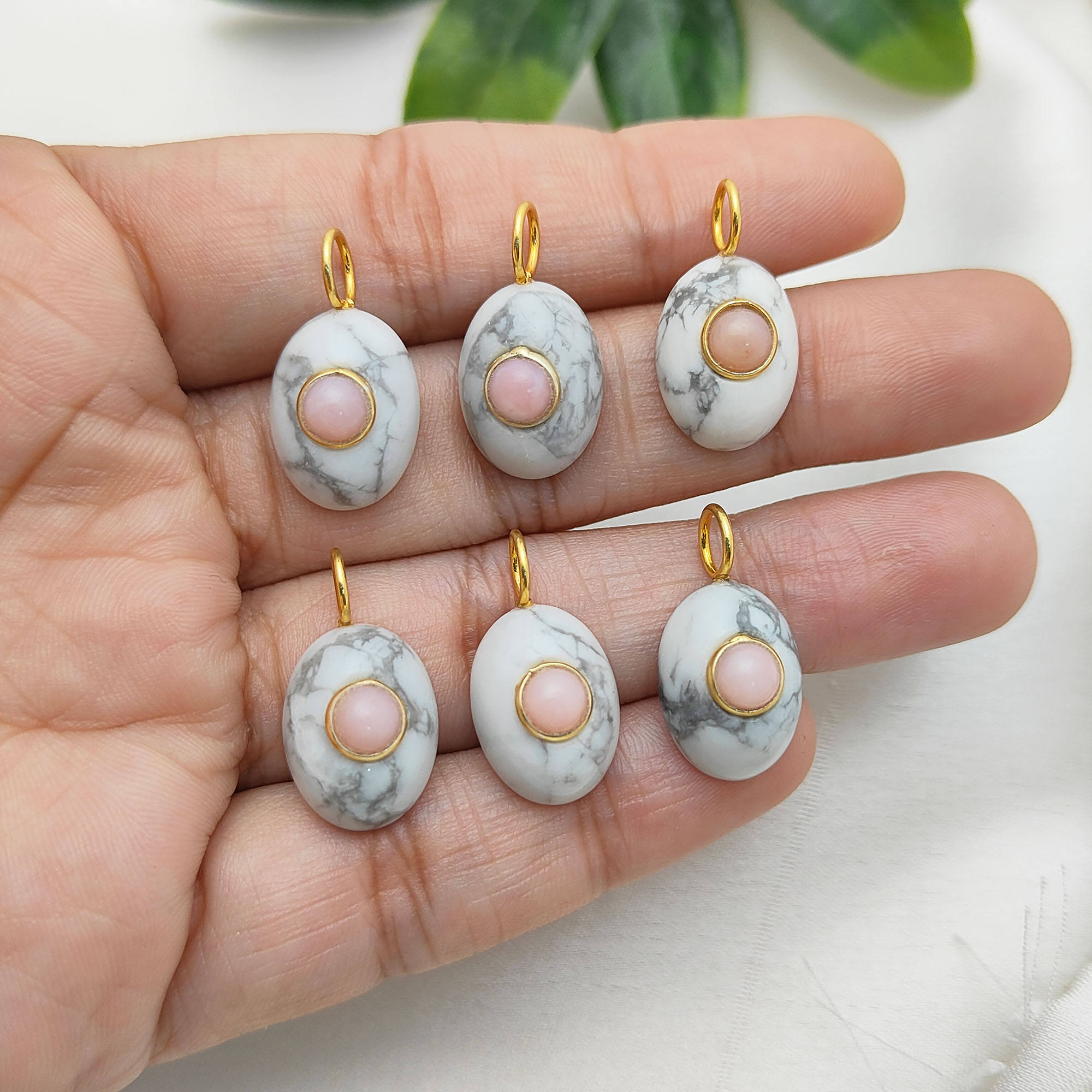 เช่นเดียวกับภาพ