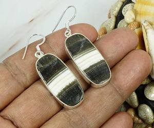 เครื่องประดับที่ปรับเป็นส่วนตัวพลอยอาเกตธรรมชาติเป็นแถบธรรมชาติตัดเป็นรูปวงรีตั้งเป็นขอบต่างหูตะขอเงินสเตอริ่ง925แข็งขายส่ง - Product Image 2