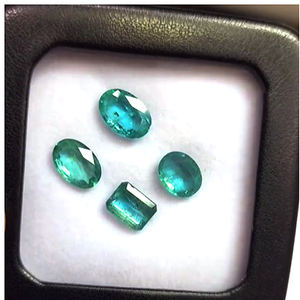 Lote de 4 Esmeraldas Naturales de Zambia de 6 mm a 9 mm, Corte Ovalado Rectangular Facetado, 6.6 Quilates, Venta Iroc, Esmeralda de Alta Calidad, Corte Esmeralda, US$128 por Todo el Lote - Product Image 1
