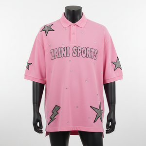 Polo homme en piqué de coton premium 210 GSM, rose, avec logo personnalisé en strass thermocollant, tissu doux et respirant. - Product Image 5