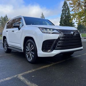 Lexus LX 600 2022, Apariencia y Interior Premium, 7 Asientos - Product Image 1