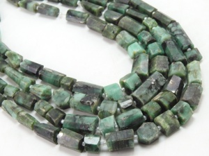 Fabrication de bijoux Emerald Tumble Nugget 12-8MM - Product Image 2