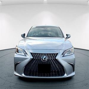 Increíble Lexus ES 350 FWD 2024 Usado en Perfectas Condiciones con Bajo Kilometraje en Existencia, Ofrecido a una Fantástica Oferta que No Querrás Perder - Product Image 1