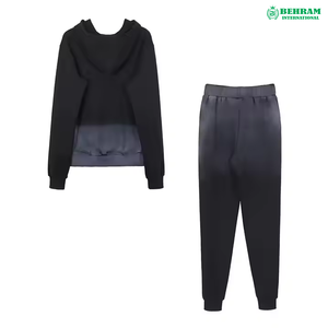 Conjunto Deportivo con Capucha Negra, Pantalones Jogger Casuales con Pedrería, Cordón Ajustable y Bolsillos Laterales, Ropa de Otoño - Product Image 2