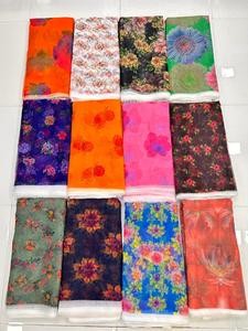 Alta demanda de tejido de organza impreso para prendas de vestir disponibles a precio al por mayor de La India - Product Image 4