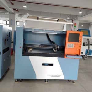 Máquina de corte por láser CO2 de película PET de 600*1200mm láser RF CO2 de 9,3 μm para cortar película PET de tereftalato de polietileno - Product Image 4