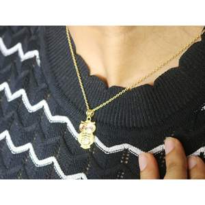 Collier pendentif pierre de naissance de juillet hibou rubis naturel fait à la main en or jaune 14 carats avec motif de goutte d'eau pendentifs à breloque en or rose - Product Image 6