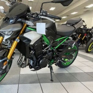 Motos sportives Z900 SE ABS 2026 à vente rapide, disponibles et prêtes à l'exportation - Product Image 1