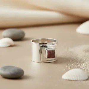 Anillo de Moda de Plata de Ley 925 para Mujer con Piedra Preciosa, Elegante Accesorio de Joyería - Product Image 1