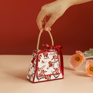 กล่องกระดาษลายดอกไม้สำหรับใส่ขนม ของชำร่วยงานแต่งงาน ถุงของขวัญสำหรับแขก งานเลี้ยงฉลองทารก บรรจุภัณฑ์ช็อกโกแลตสำหรับคริสต์มาส - Product Image 3