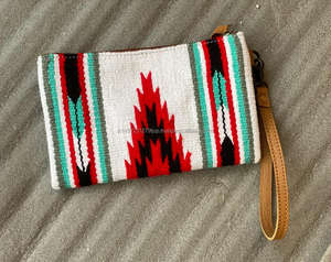 Southwest Aztec Tooled Leather Wristlet Clutch Vintage Brown Tooling Monederos Boho Chic Aztec Quilted Leather Wristlet Bag - Product Image 4