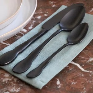 Ensemble de couverts noirs de qualité supérieure, design simple, pour les repas formels, la restauration, les banquets, les hôtels et l'utilisation professionnelle, vente en gros en provenance d'Inde - Product Image 3