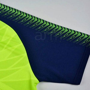Uniforme de football de couleur personnalisée de haute qualité 100% uniforme de football en polyester à vendre - Product Image 4