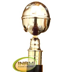 Bastón de madera Vintage para caminar con brújula dorada, accesorio para caminar de madera con mango de latón - Product Image 1