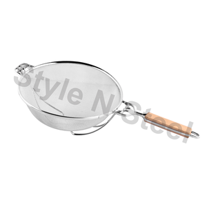 Skimmer Premium de acero inoxidable con mango de madera Diseño clásico y características ecológicas para uso diario - Product Image 1