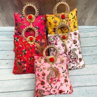 Sac à main Potli traditionnel brodé pour femmes, sacs Potli pour mariage, cadeaux de retour, sac à main Potli en soie pure pour femmes