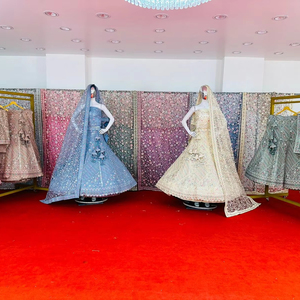 Big Flair Bridal Elegance Vestido de secuencia pesada para adultos Traje de boda con diamantes y Allover Net Dupatta Zarkan Stones - Product Image 1