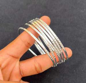 Bracelet manchette bahaméen Vintage délicat pour femmes Bracelet empilable en laiton texturé plaqué argent Sterling approvisionnement en gros Christian - Product Image 3