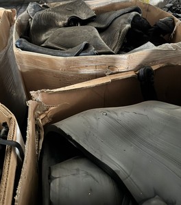 B Lớp Sinh Thái Thân Thiện Tái Chế Cao Su Phế Liệu Hợp Chất USA Xuất Xứ Lốp Xe Tái Sử Dụng Chất Thải Vật Liệu Cho Nhà Máy Cao Su - Product Image 2