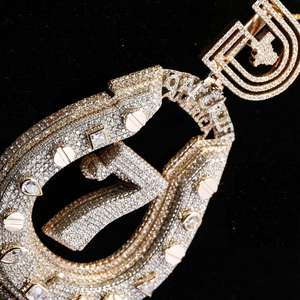 Collar con colgante de número personalizado para regalo de joyería chapado en oro personalizado unisex - Product Image 2