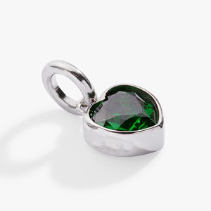 Colgante de Piedra Natalicia Corazón Esmeralda, Gema Verde de Mayo, Chapado en Oro, Joyería Artesanal Delicada para Mujer - Product Image 5