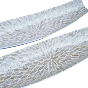 Nuevo diseño de lujo blanco MOP Seving bandeja decorativa única para el hogar Hotel Capiz bandeja decoración hecha en Vietnam al por mayor - Product Image 3