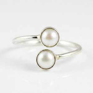 Bague ajustable en perle d'eau douce, argent sterling 925, double pierre de naissance de juin blanche - Product Image 5
