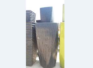 [Leo Nguyen Le] - Vente en gros de jolis pots d'extérieur en céramique vernissée noire mate, pots de jardin, jardinières hautes en céramique - Product Image 4