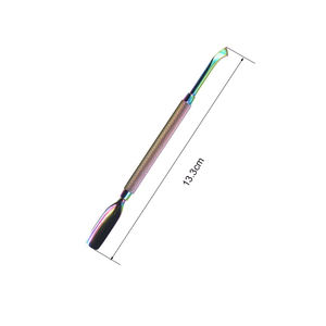 Outils professionnels de cuticule d'ongle outil d'art Double face Instruments de beauté durables en acier inoxydable poussoir de cuticule multicolore - Product Image 2