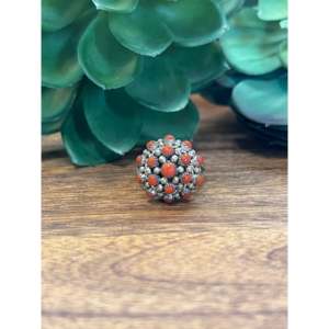 Bague de collection culturelle Zuni en corail et argent sterling, taille 6.5 - Product Image 1
