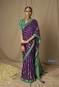 El último Sari de trabajo de hilo de seda suave de diseñador de Fab Zone - Product Image 6