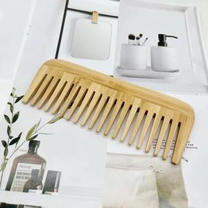 Peine de Madera de Dientes Anchos para Cabello Sin Enredos, Hecho a Mano por Proveedor Indio - Product Image 5