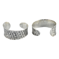 Menottes à thème créatif avec design de finition antique en laiton et bracelets en métal de conception fantastique en laiton d'usine