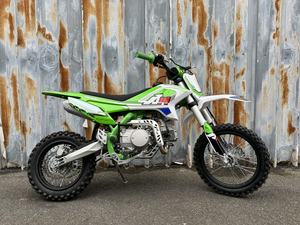 Moto tout-terrain CSCs RX4 Dual Sport 250cc, légère, performances sur route et hors route, neuve en stock, à vendre - Product Image 4