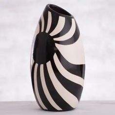 Fabulous Aluminium Skulls Face Flower Vase Black Autumn Halloween Party Decoration <b>Artificial</b> <b>Plants</b> Bulk Accents Handicrafts - Product Image 3