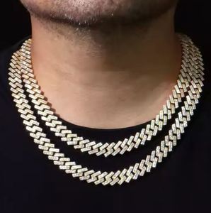 Cadena cubana con colgante de diamante de moissanita VVS1 de oro blanco de 14 quilates y Plata de Ley 925 de tacto alto de lujo para hombre - Product Image 2