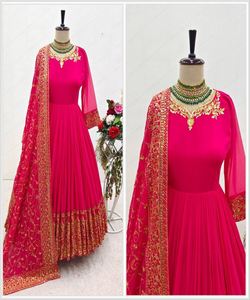 Boutique Style Pakistani Modest Blusas Camisas Terciopelo Traje Formal - Product Image 4