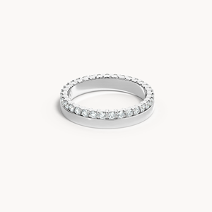 Bague en or 14 carats avec diamants de laboratoire Full Eternity - Product Image 1