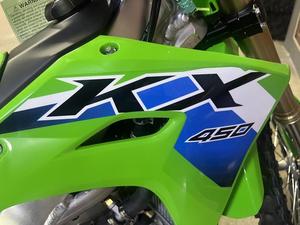 Motocicleta de Carreras Todoterreno de Alto Rendimiento de 450cc, 2026 - Product Image 6