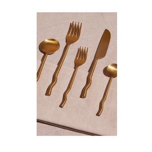 Service de couverts en acier inoxydable fini or parfait pour recevoir des invités ou améliorer votre vaisselle de tous les jours - Product Image 2