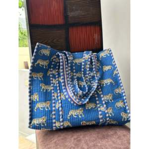 Tiger Print Quilted Tote <b>Handbag</b> Eco-Friendly and Reusable Zipper Closure for Daily Use and Outdoors - Product Image 3