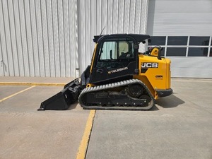 รถตักล้อยาง JCB 3TS Teleskid Loader ขนาด 3 ตัน แบบตีนตะขาบ เครื่องยนต์ EPA ขับเคลื่อน 4 ล้อ ดีเซล รถตักขนาดเล็กสำหรับงานก่อสร้าง - Product Image 3