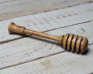 Utensilio de cocina de madera hecho a mano reutilizable para jarabe de miel y servir de arce con diseño ecológico - Product Image 3