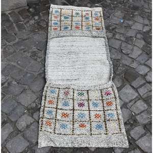 Tapis Vintage Turc Rustique Blanc 2 X 5,4ft Patchwork Unique Accent Décoratif pour Bohème Ferme Style Maisons - Product Image 1