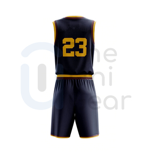 Servicio de diseño de uniforme de baloncesto de calidad superior Camisetas y pantalones cortos de baloncesto hechos a medida Pedido al por mayor Hecho en Pakistán - Product Image 3